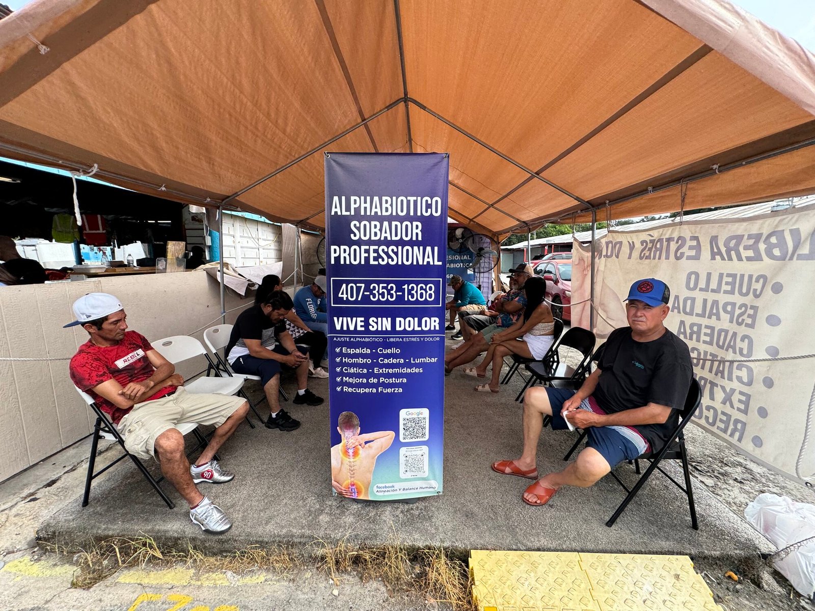 Cultura latina en Mi Pueblo Flea Market
